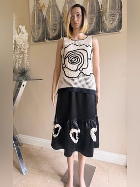 Black and White Floral Appliqué Midi Skirt - Women
